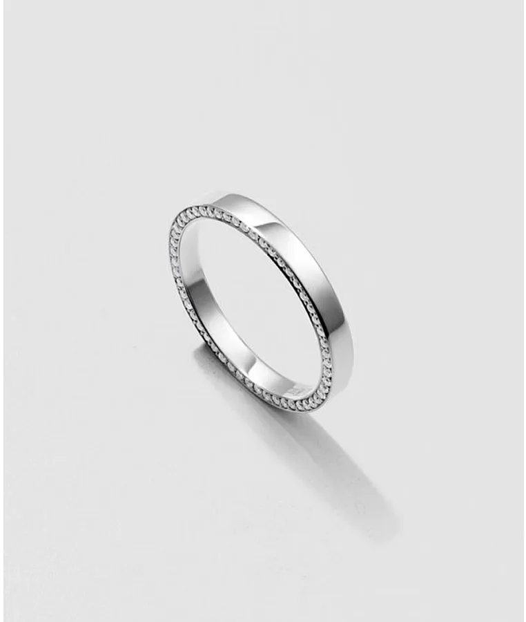 انگشتر نقره زنانه رینگی حاشیه نگین