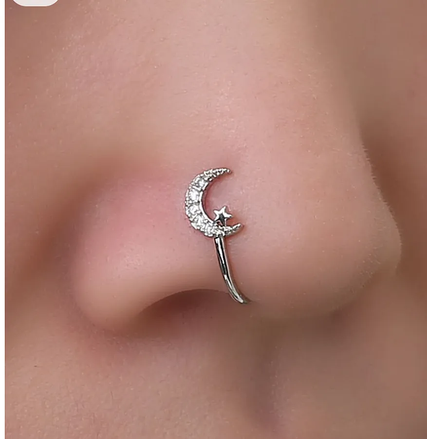 پیرسینگ بینی نقره زنانه طرح ماه و ستاره