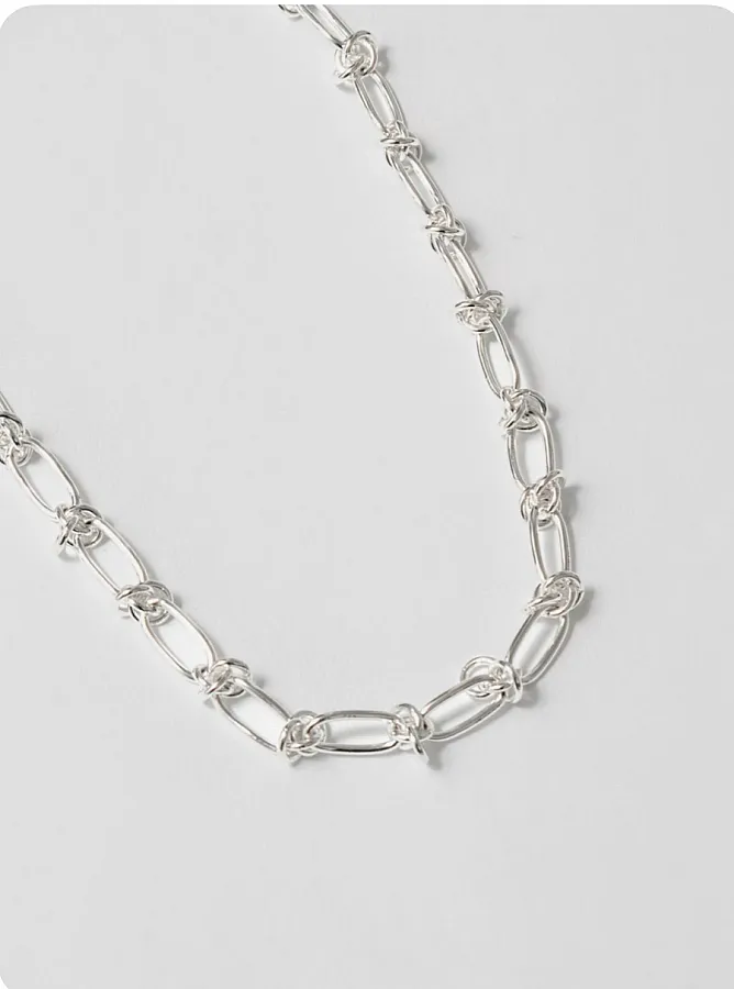 زنجیر نقره زنانه طرح گره ای